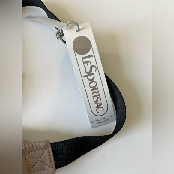 LeSportSac Carlin Belt Bag in Linen | New With Tags - Picture 2 of 5